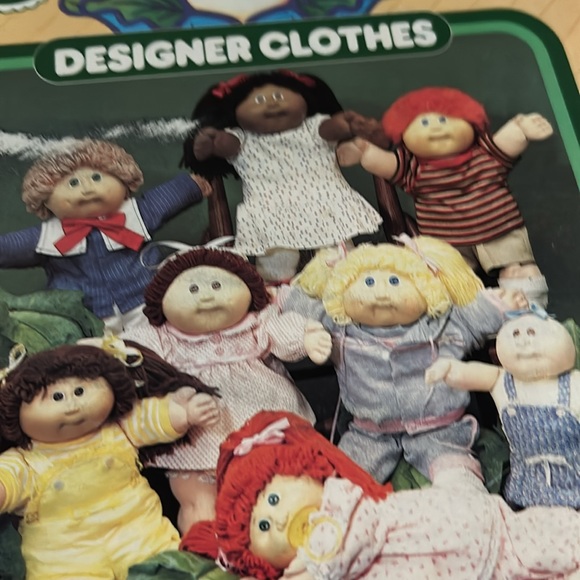 Designer Clothes Set - Picture 2 of 9